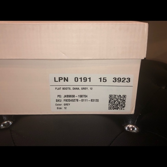 Just Fab Dana Boots - Picture 9 of 9